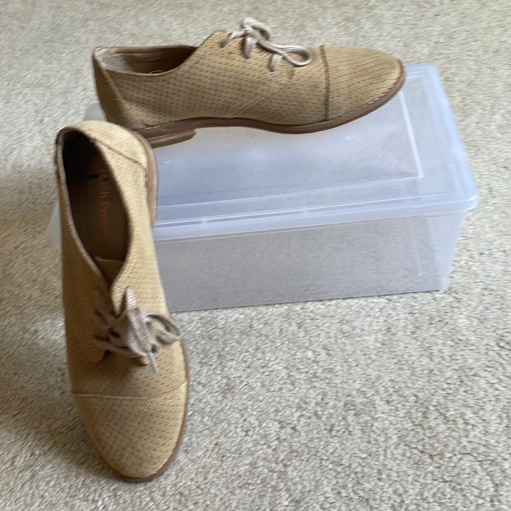 Hush Puppies Lace up Leather Shoes Size 7.5 Women